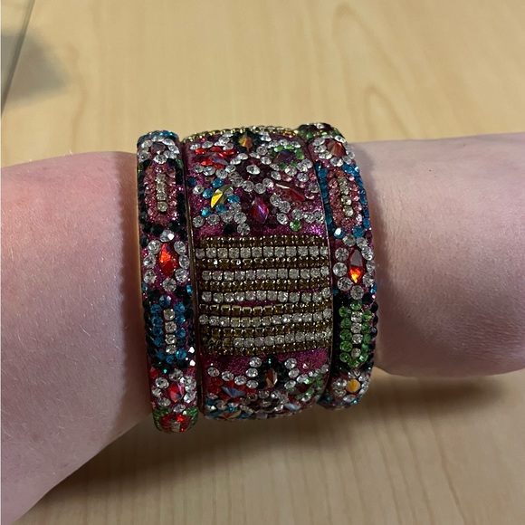 Bangles/bracelets - Picture 2 of 2